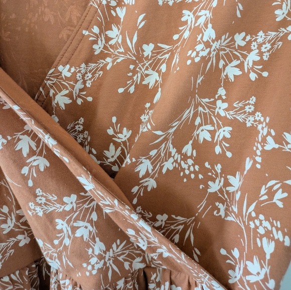 Pact Floral Fit & Flare Crossover Dress Short Sleeve Cotton Women's Size M - Picture 4 of 9